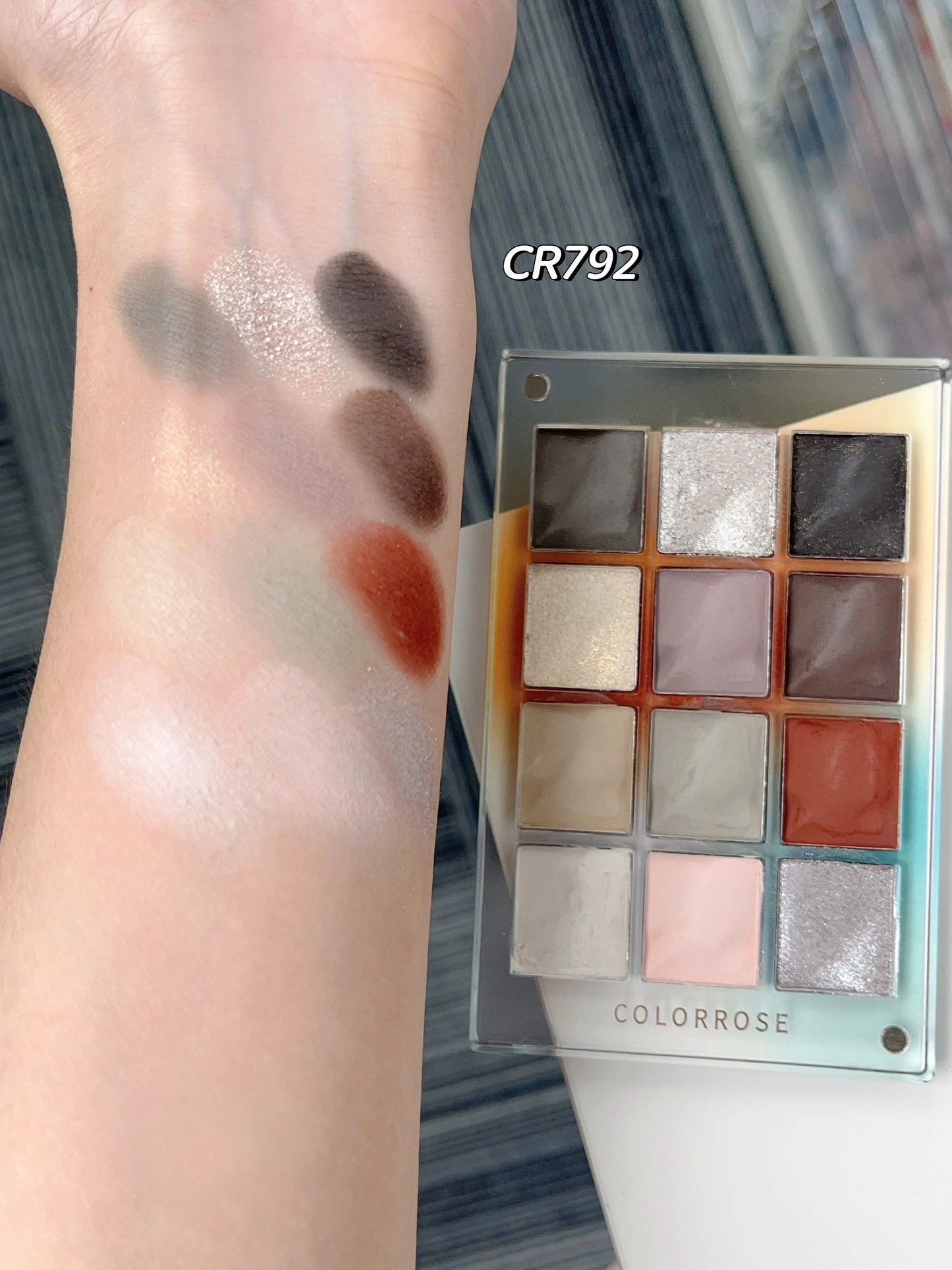 COLORROSE Eyeshadow Palette 9.5g Water Ripple Series Eyeshadow Pallets - Peachy Glam