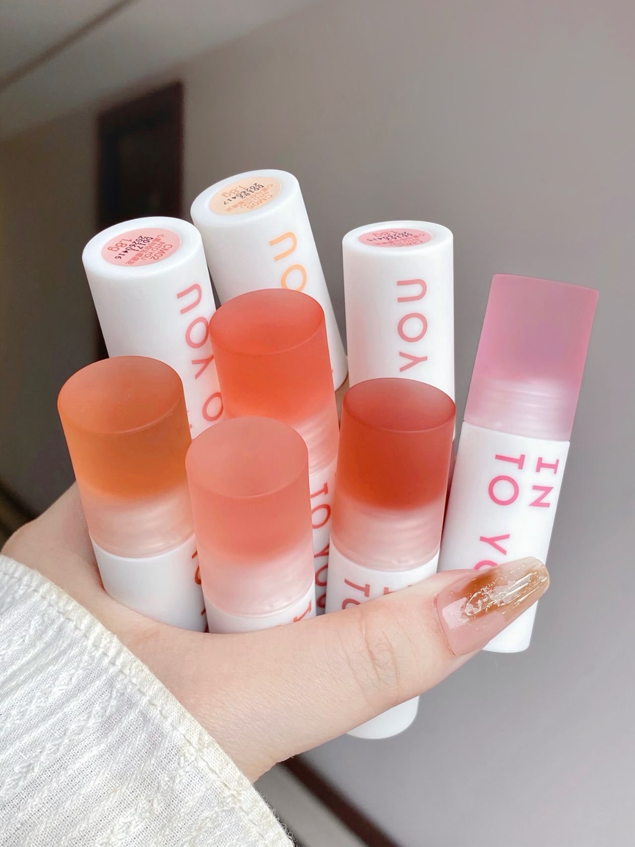 INTO YOU Cloudy Lip Mud - Peachy Glam