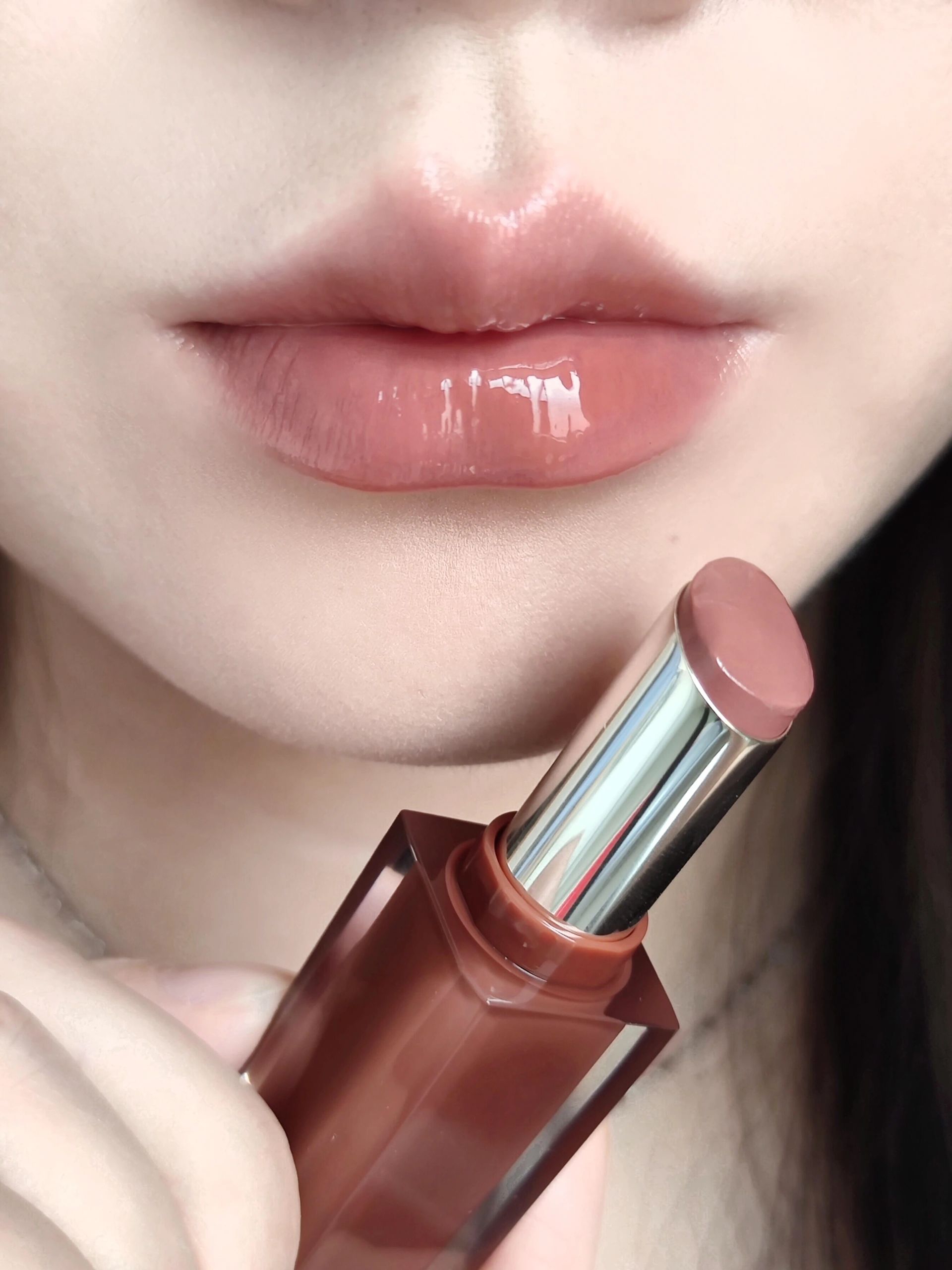 INTO YOU Moisturizing Lipstick Mirror 3g - Peachy Glam