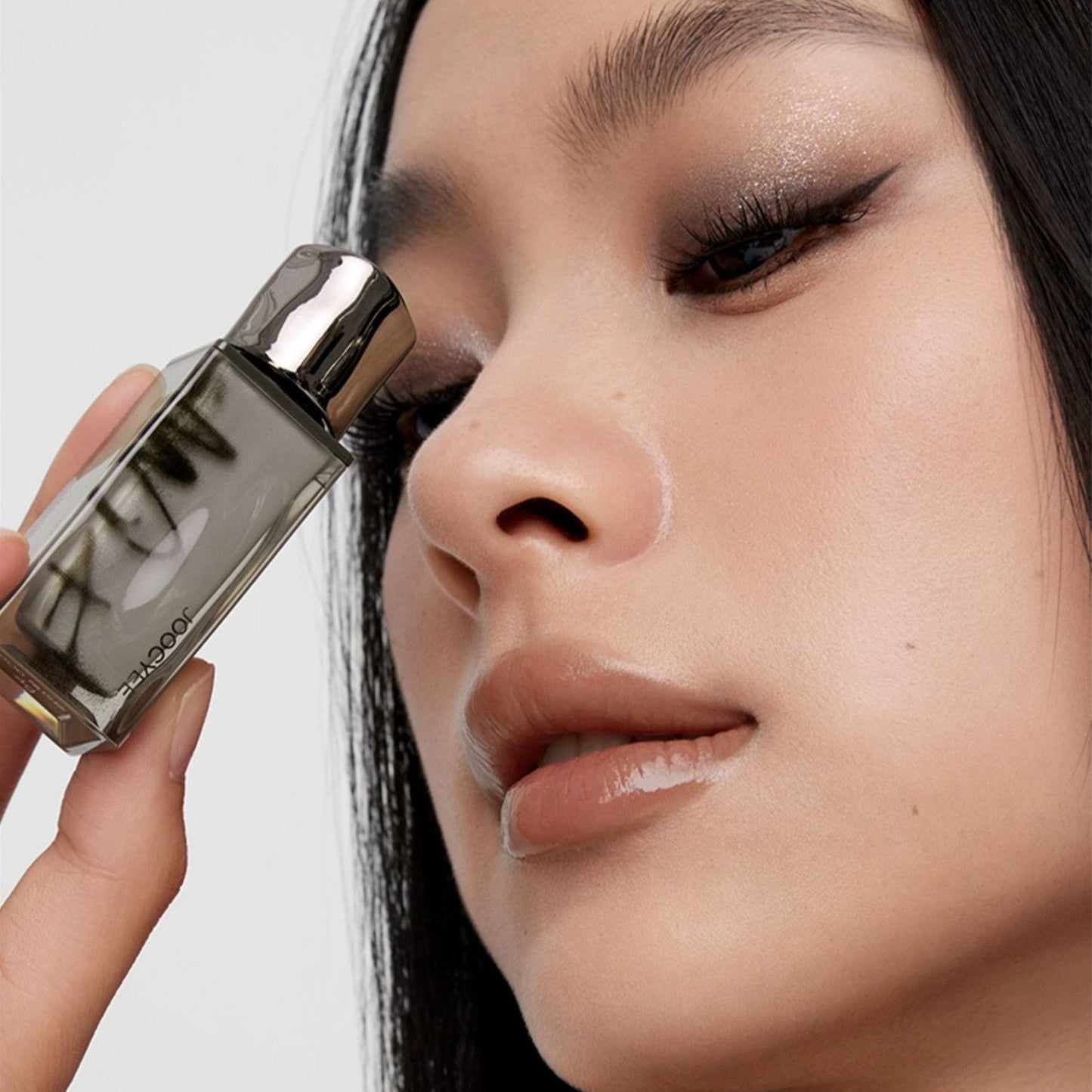 JOOCYEE Smokey Series Mirror Essence Lip Gloss - Peachy Glam