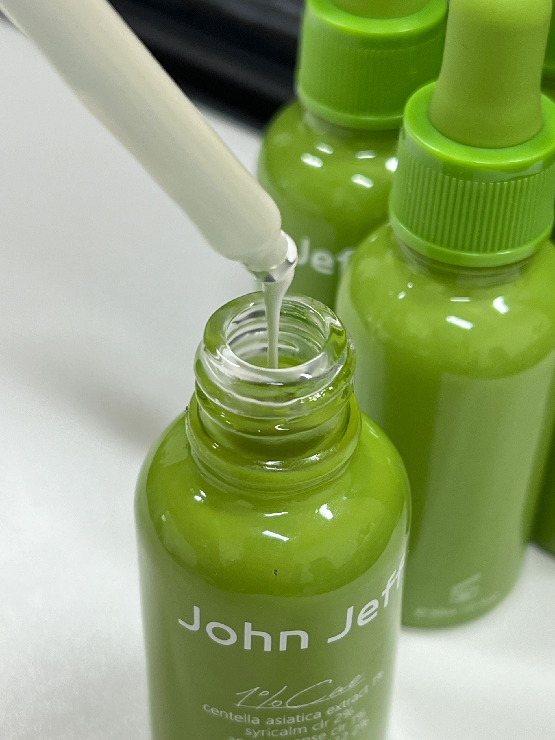 John Jeff 1% Centella Asiatica Essence 15ml 30ml 50ml Fades Acne Marks - Peachy Glam